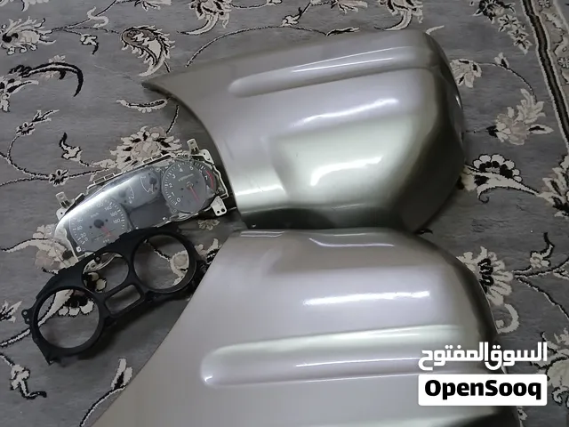 صدام خلفي بحاله ممتازه لسياره رافور موديل 1999 و 1989بالاضافه الى عداد سرعه