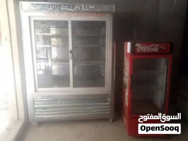 ثلاجه عرض كبيرة لهاا بابان ثلاجه