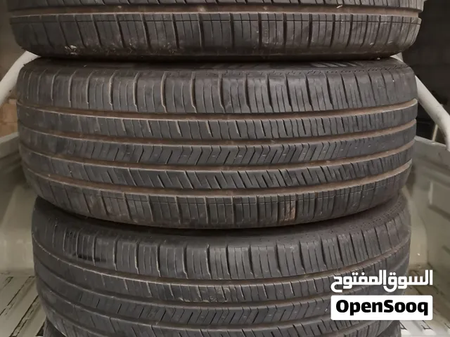 للبيع اطارات نوع NEXEN Flo    w بحاله جيدة مناسب لسيارات الدفع الرباعي