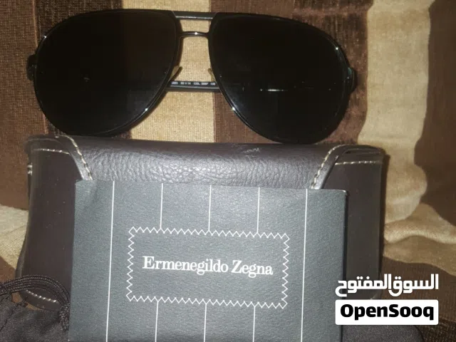 نظارة ماركة Zegna اصليه من الإمارات يوجد بقعه على. العدسه