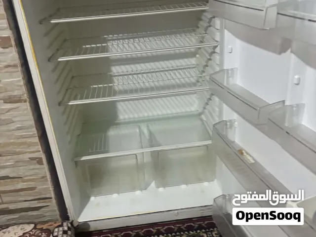 ثلاجه كبيره شغاله