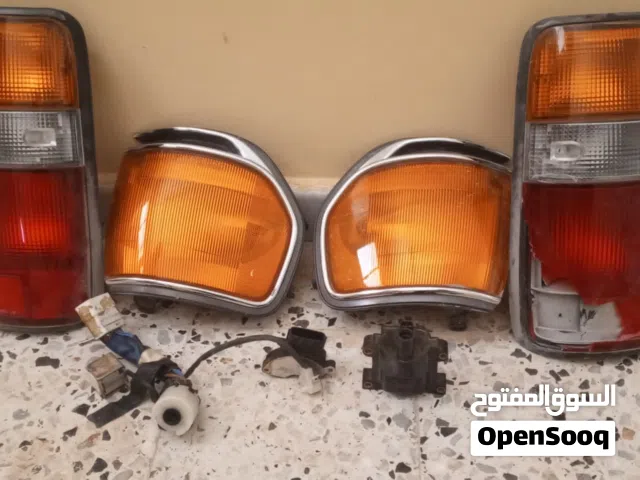 قطع غيار تيوتا لاند كروزر ليلا علوي