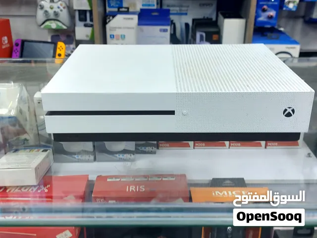 اكس بوكس ون   Xbox one بحالة ممتازة