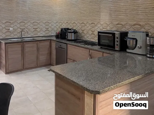 مطبخ المنيوم صولد خزائن سفلية مع جرانيت شلتا سماكة 3سم