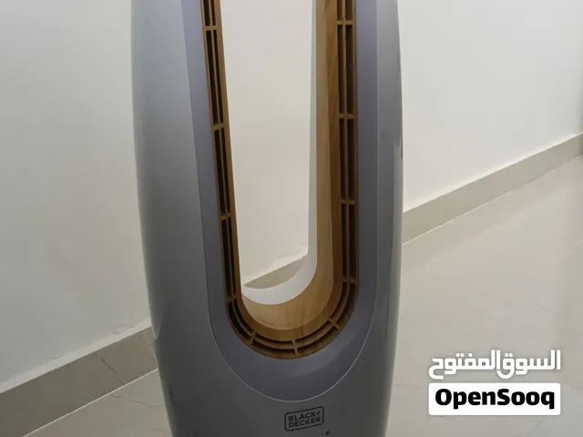 مروحة Black+Decker بحالة ممتازة جدًا، نظيفة وشبه جديدة. تم استخدامها لمدة أسبوعين فقط، وتعمل بشكل مم