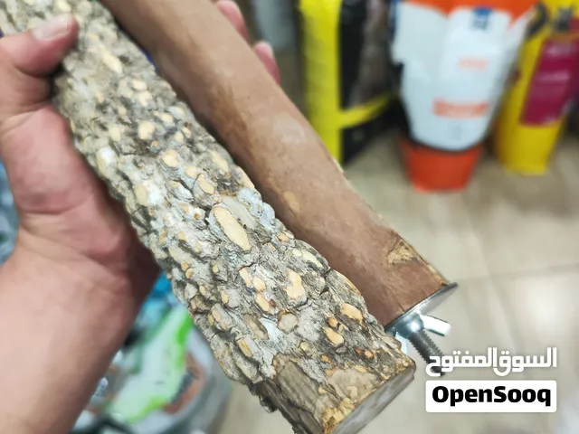 استاندات خشب ضد الكسر للطيور