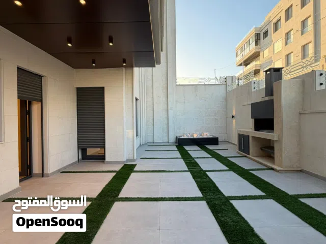 شقة شبه ارضي دوبلكس مع ترسات مساحة 291متر ومساحة دوبلكس 125 متر وترس 80 متر/ كريدور عبدون - رجم عميش