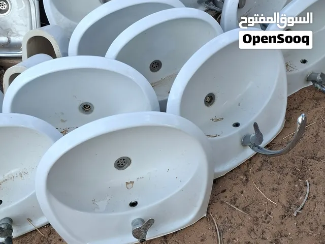 مراحيض تونسية السفير مستعمل وحوض وجه  500 دينار القطعتين
