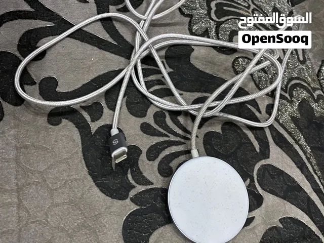 شحن لاسلكي شبه جديد أصلي