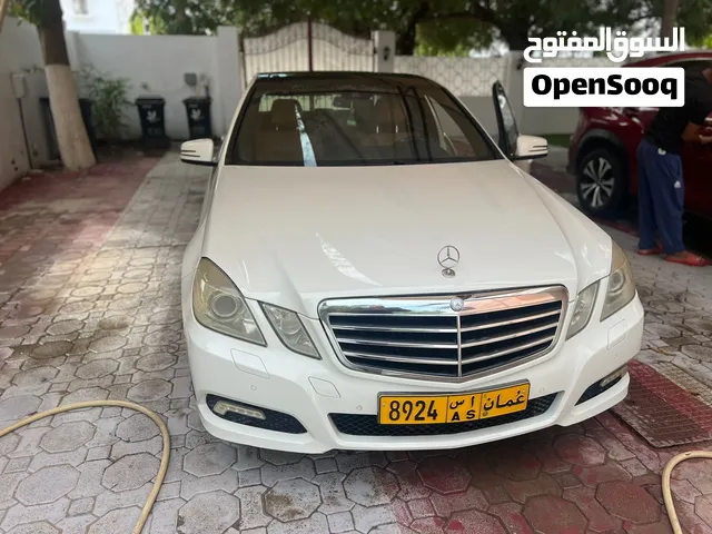 Mercedes Benz 320E , 2010 , 300,000 km in excellent condition, GCC Oman Specifications for sale