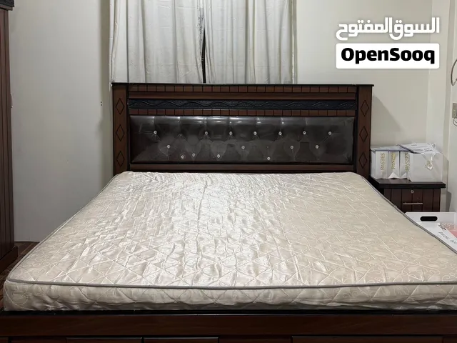 للبيع غرفة نوم كاملة - ستايل كلاسيك مودرن