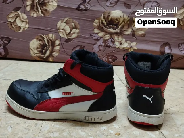 بوت PUMA Safety Frontcourt MID – مقاس 40 – تصميم رياضي