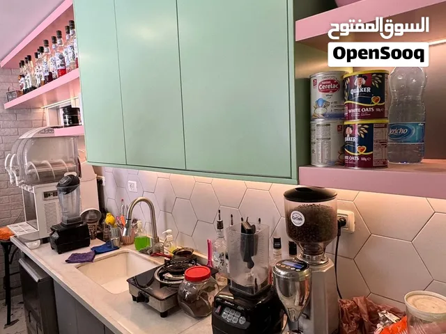 ديكور خشب مقهى مع مجلى بالكرتونة جديد