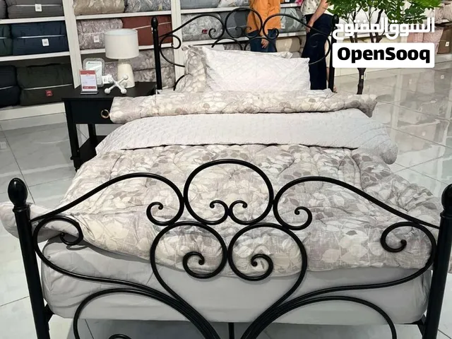 سرير حديد نفر ونص