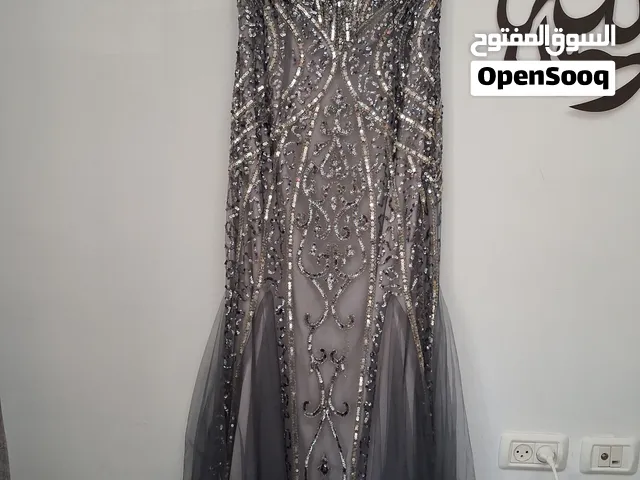 فستان سهرة مقاس 46