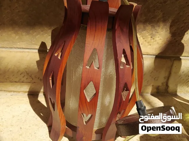 ثريات بحاله ممتازه مستعمل على الخفيف