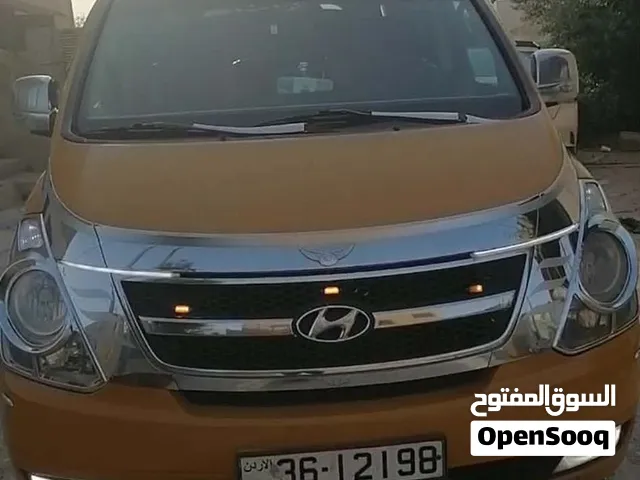 باص H1 للبيع  موديل 2009  مرخص سنه كامله  12 مقعد  مكيف شغال حامي وبارد  متور قير بصلاه على نبي