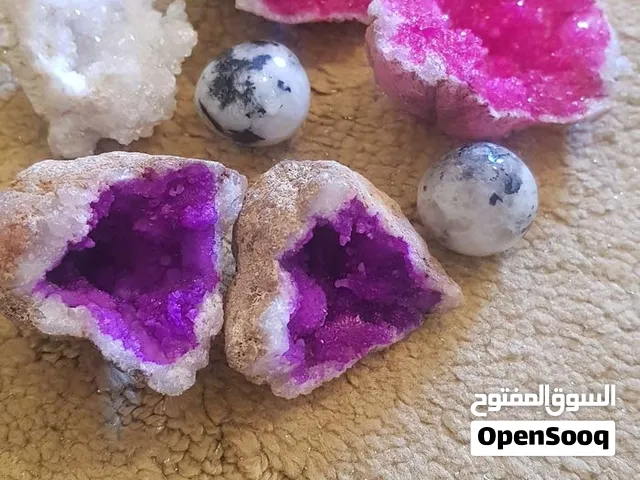 أحجار طبيعية