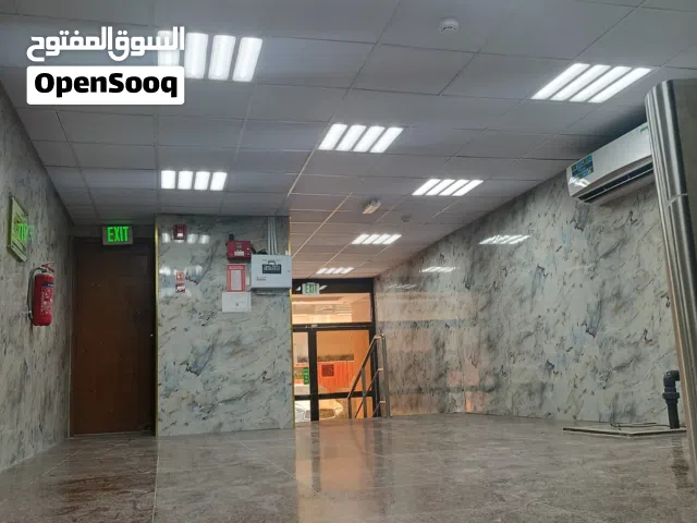 5500 مكتب فعال في النظام.