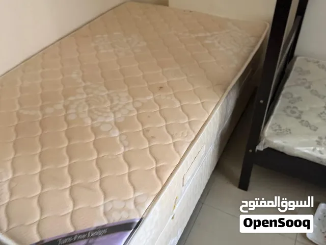 أثات للبيع