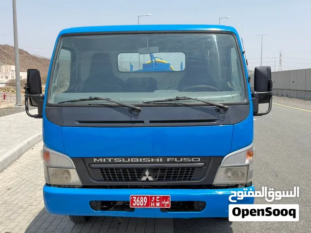 للبيع تنكر ميتسوبيشي3.5طن نظيف جداً