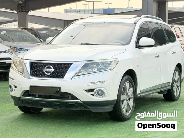 NISSAN PATHFINDER SV 2015