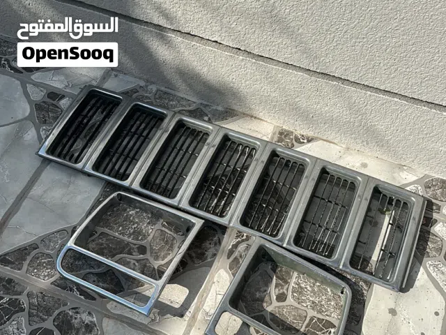 شبك كروم للبيع جيب شروكي