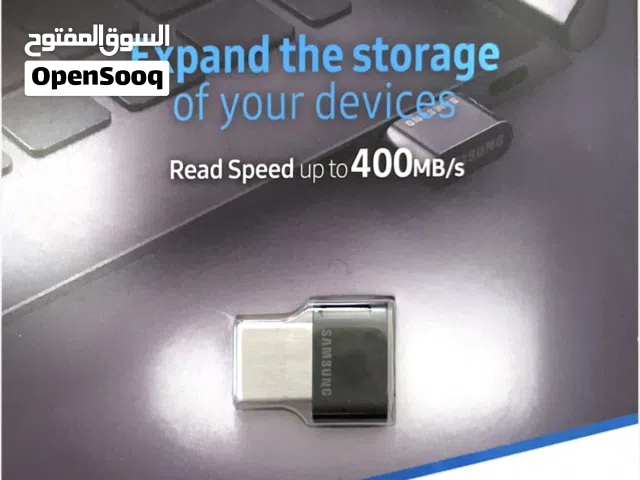 USB سامسونج بسعة 512 جيجابايت