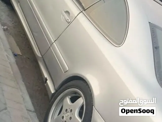 للبيع بدون لوحات كامل او قطع