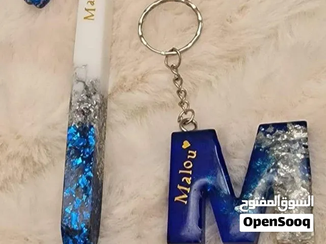 قلم جاف ٫ قلم مصنوع من الريزن باللون يناسبك اختار اللون الي تريده