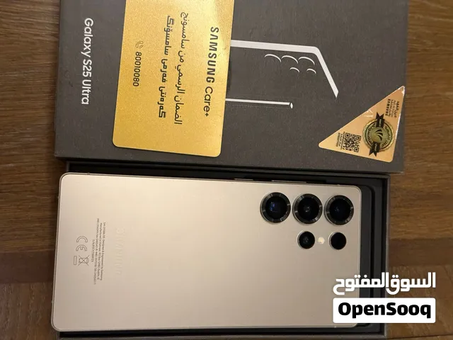 Samsung s25 ultra 512Gb  اللون الفضي بضمان من شركة سامسونج Samsung care+ وية جميع ملحقاته
