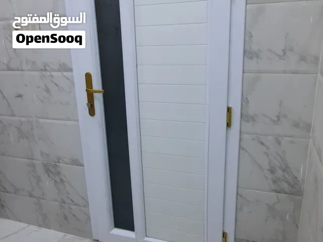 تصنيع وصيانة أبواب والنوافذ بي في سي والمونيوم وتركيب ديكورات بديل الخشب وبديل الرخام