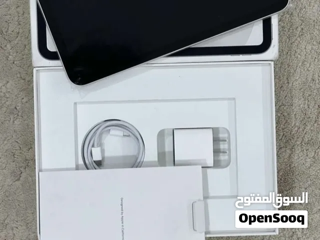 Apple iPad 128 GB in Al Sharqiya