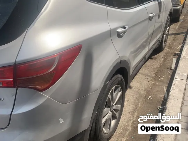 Used Hyundai Santa Fe in Basra