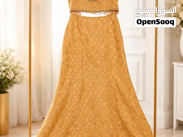 Indian dress for selling  बिक्री के लिए शानदार इंडियन ड्रेस فستان هندي فاخر للبيع