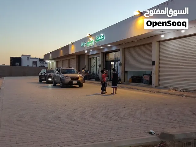 مع النهضة العمرانية في الهواري نقدمولكم افضل مكان بمساحات شاسعة