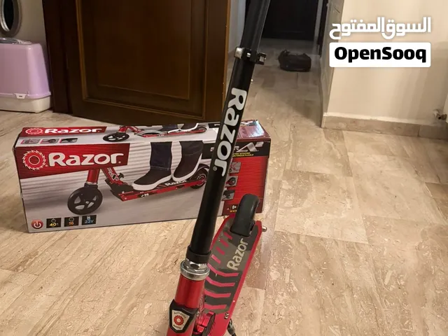 سكوتر رازور للأطفال بحالة الوكالة استعمال جداً خفيف