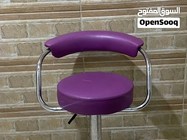كرسي للبيع التفاصيل في الإعلان