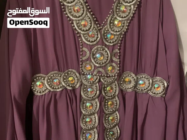 للبيع دراعه استقبال لونها بنفسجي بحاله ممتازه