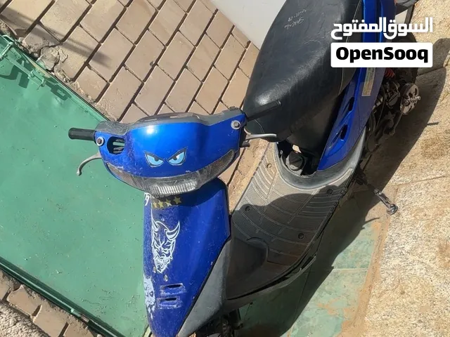 أم شراع للبيع السعر 900 د.إ الموقع العين أو اليحر الدراجة سليمة وما تشتكي من شيء