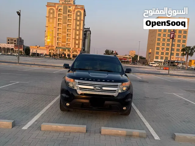 فورد إكسبلورر XLT 2015  بانوراما  دفع رباعي  مواصفات خليجية  7 مقاعد  بحالة ممتازة
