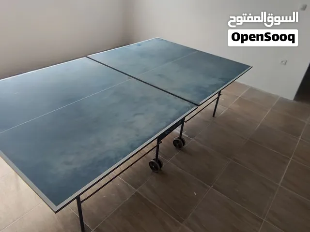 طاولة تنس مستعمله للبيع