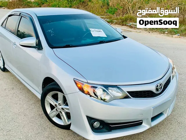 2013 تويوتا كامري فئة se