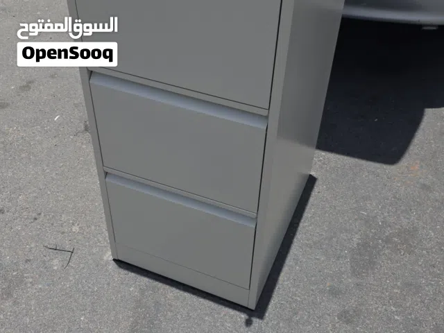 تشكيلة رائعه جدا من الاثاث المكتبي والخزن
