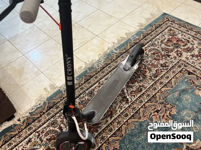 سكوتر crony