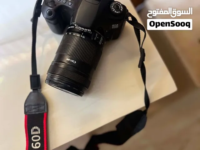 Canon 60D + عدسة 18-135 IS بحالة نظيفة للبيع – عدن