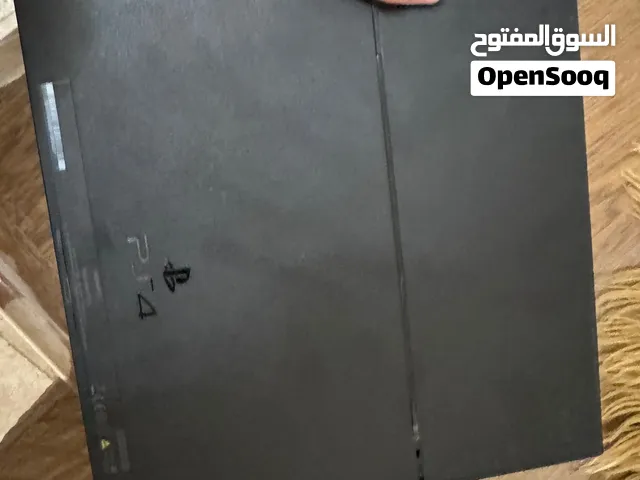 بلايستيشن 4 قديم للبيع بحالة ممتازة بس ما معه يدة