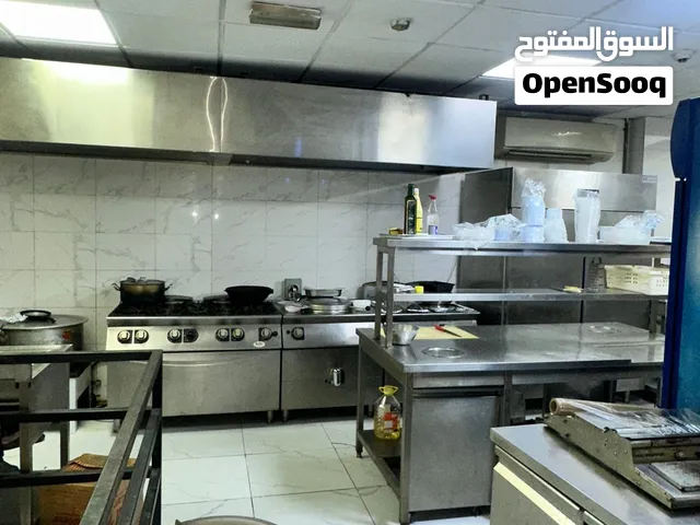 مطعم مأكولات تركية خبرة تشغيلية و براند معروف قديم في السوق وقائم لحد الساعة للبيع