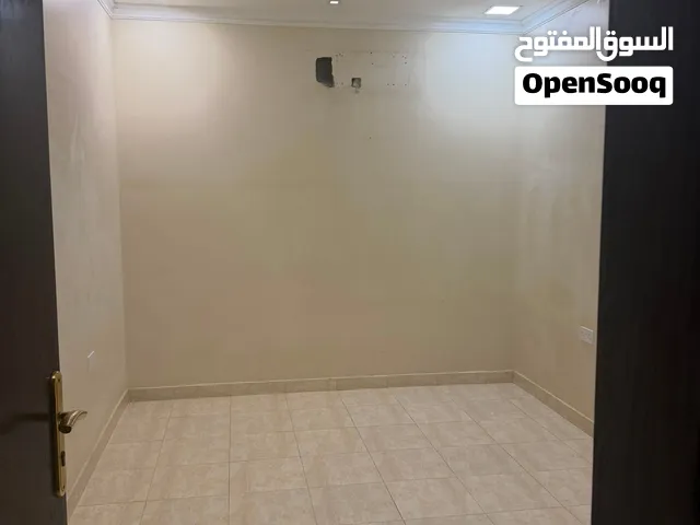 180 m2 2 Bedrooms Apartments for Rent in Central Governorate Isa Town