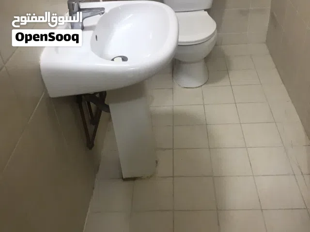 للايجار شقه غرفتين في مدينه خليفه